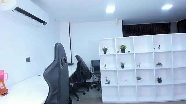 megan bigboobs  online show from November 2025 10:58:02 AM