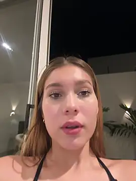 Snapshot of Nikii__ chatting on June 2026 01:03:01 AM Nikii online show from June 2026 01:03:01 AM