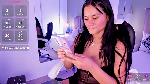 Miiaa jones online show from November 2025 01:01:01 PM