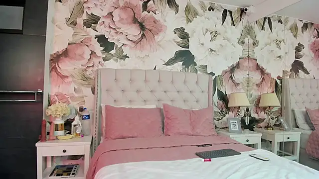 MaddyMay  online show from November 2025 08:42:02 PM