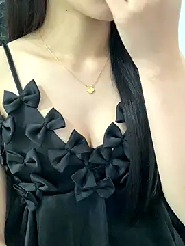 JennyQueen18 online show from December 2025 03:30:02 PM