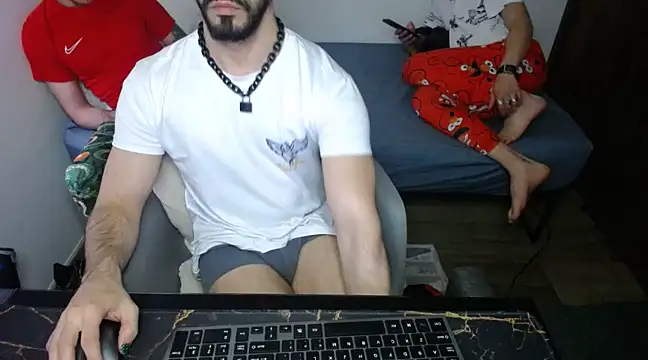 Snapshot of bossking017 chatting on January 2025 07:20:01 PM bossking017 online show from January 2025 07:20:01 PM