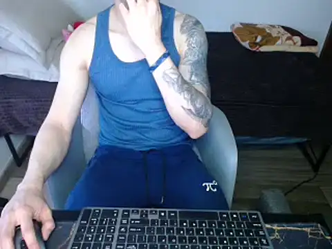 Snapshot of bossking017 chatting on March 2025 01:47:01 PM bossking017 online show from March 2025 01:47:01 PM