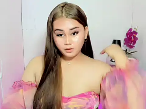 Snapshot of Ur_Goddes_Barbie chatting on November 2025 02:38:01 PM Ur Goddes Barbie online show from November 2025 02:38:01 PM