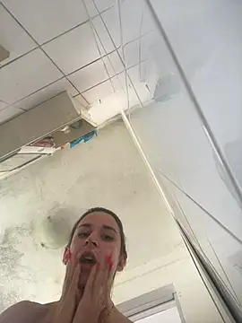 Isabelaa  online show from April 2026 04:50:02 PM