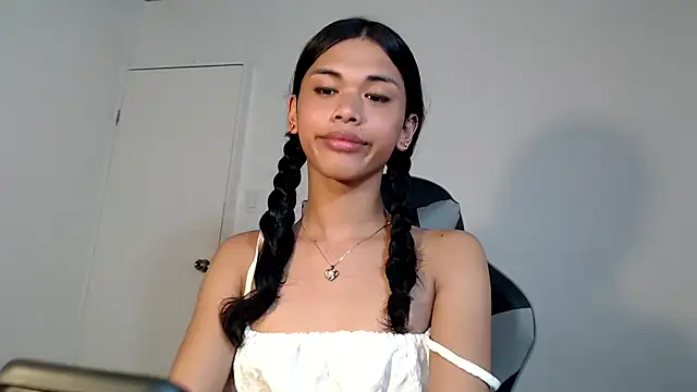 urcurlydiva online show from November 2025 05:31:02 AM