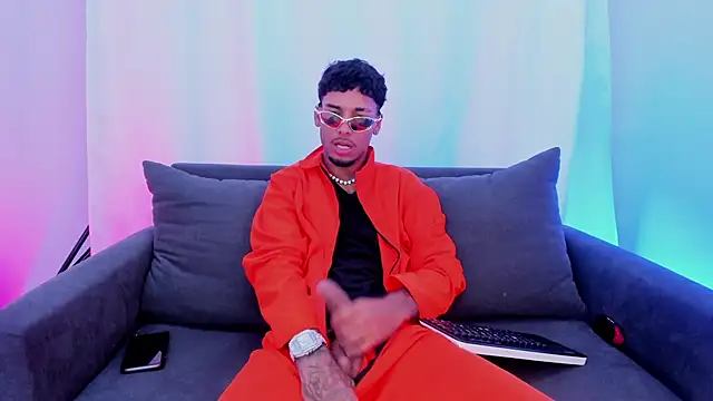 Thiagoferreti online show from November 2025 07:49:02 PM