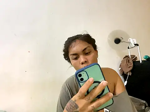 Snapshot of keylalush chatting on October 2025 12:05:02 PM keylalush online show from October 2025 12:05:02 PM