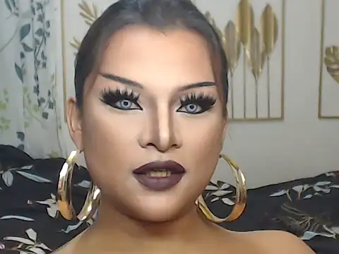 Snapshot of GoddessOFALLx chatting on July 2026 11:34:01 PM GoddessOFALLx online show from July 2026 11:34:01 PM