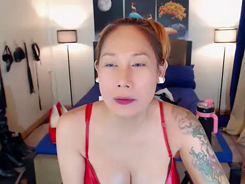 Allysonevanns online show from January 2026 02:05:02 AM