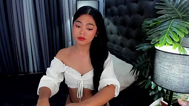 Snapshot of AsianHugecockAnna chatting on June 2026 07:01:02 AM AsianHugecockAnna online show from June 2026 07:01:02 AM