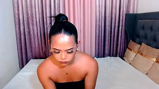 Lorainnelustts online show from October 2025 03:10:02 AM