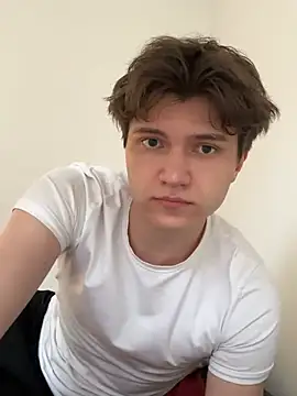 leeto5 online show from April 2026 02:41:01 PM