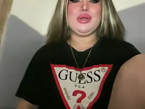 Naughtyrosecum online show from November 2025 03:12:02 PM