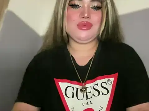 Naughtyrosecum online show from November 2025 06:26:01 PM