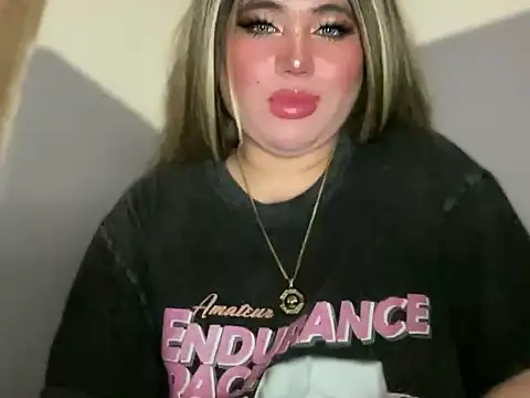 Naughtyrosecum online show from November 2025 04:11:02 PM