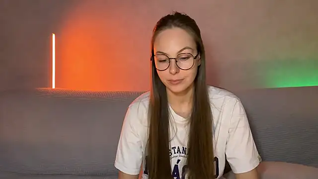 Snapshot of Oralaa1 chatting on February 2026 06:15:01 PM Oralaa1 online show from February 2026 06:15:01 PM