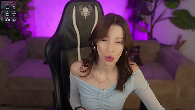 Selena Glow online show from February 2026 11:42:02 PM