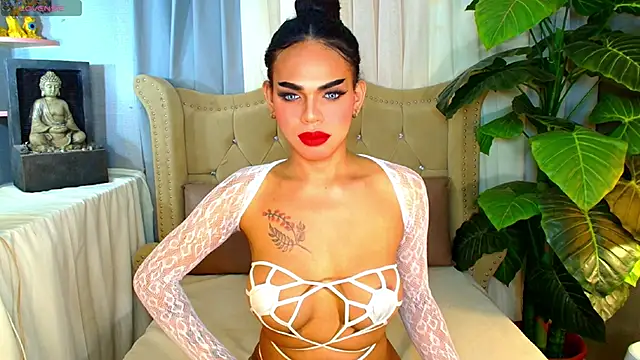 MochaliciousTransOnTop online show from September 2025 01:43:01 AM