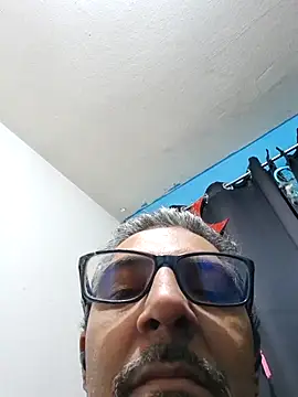 RobertoVip77 online show from October 2025 10:05:02 AM