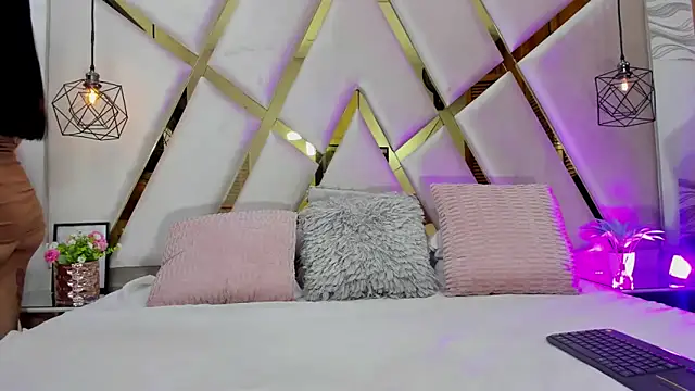 Snapshot of FernandaRousse chatting on October 2025 05:39:01 PM FernandaRousse online show from October 2025 05:39:01 PM