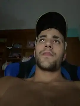 Snapshot of aavrdvh33 chatting on October 2025 01:12:02 AM aavrdvh33 online show from October 2025 01:12:02 AM