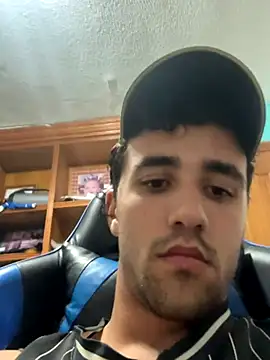 Snapshot of aavrdvh33 chatting on November 2025 10:30:02 PM aavrdvh33 online show from November 2025 10:30:02 PM