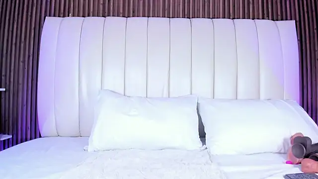 SandraMilerr online show from February 2026 01:12:01 AM