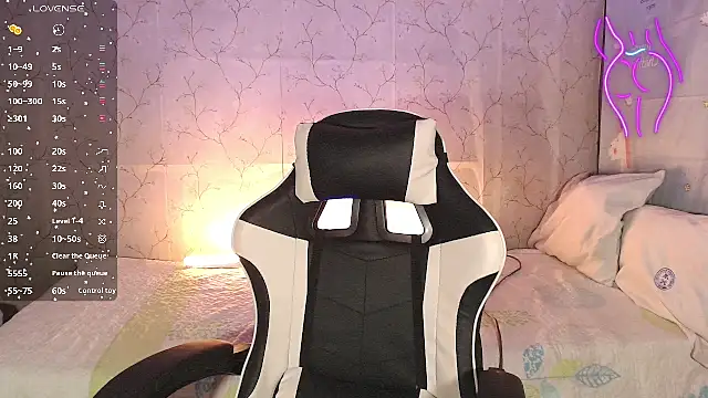 TssluttyNikka online show from March 2026 08:20:02 PM