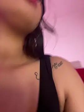 Luna 20x online show from March 2026 06:09:02 PM