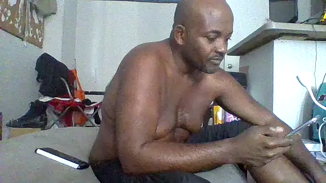 Snapshot of JezOne555 chatting on February 2026 07:32:02 PM JezOne555 online show from February 2026 07:32:02 PM