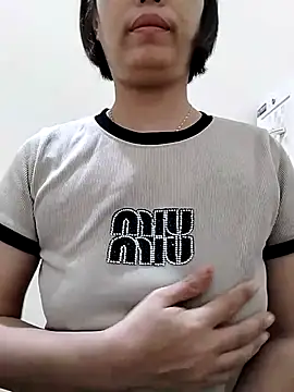 love sexy090 online show from October 2025 01:01:02 PM