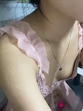 Mina048 online show from October 2025 04:43:02 AM