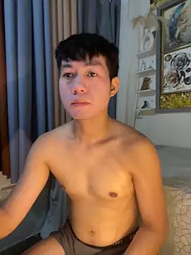 xshyboyx online show from February 2026 02:18:02 AM