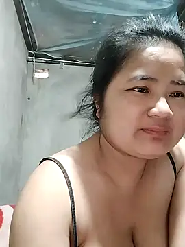 Snapshot of BigBoobs186 chatting on November 2025 06:34:02 AM BigBoobs186 online show from November 2025 06:34:02 AM