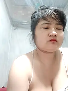 Snapshot of BigBoobs186 chatting on February 2026 04:01:01 PM BigBoobs186 online show from February 2026 04:01:01 PM