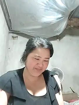 Snapshot of BigBoobs186 chatting on February 2026 10:44:02 AM BigBoobs186 online show from February 2026 10:44:02 AM