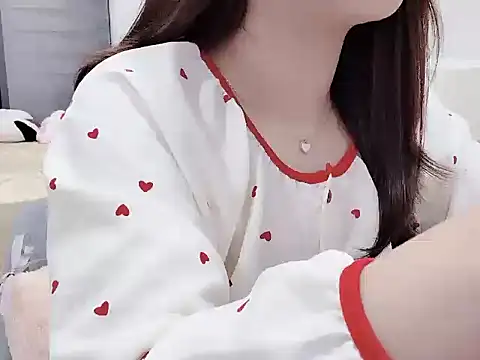 Snapshot of Seikoo18 chatting on November 2025 10:10:02 PM Seikoo18 online show from November 2025 10:10:02 PM