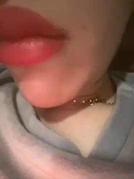 Mimisixo online show from April 2026 05:10:02 PM