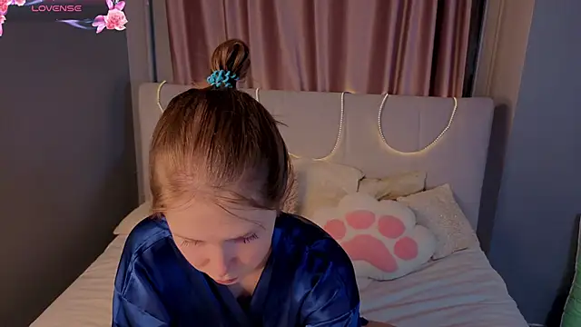 Snapshot of BeatrixCarIeton chatting on September 2025 09:37:01 PM BeatrixCarIeton online show from September 2025 09:37:01 PM