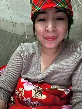 Ariana-Vy online show from December 2025 12:43:01 PM