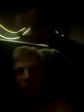  Forest Boy  online show from November 2025 04:18:02 AM