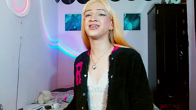 meghan devil  online show from December 2025 04:42:02 AM