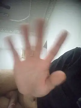 Snapshot of aA737y chatting on October 2025 01:26:02 AM aA737y online show from October 2025 01:26:02 AM