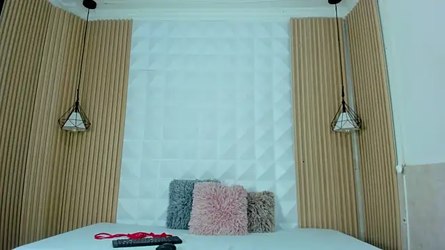 Antonella00  online show from September 2025 04:51:02 PM