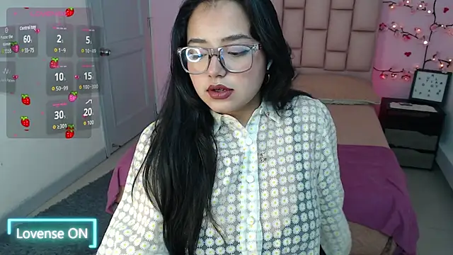 Snapshot of SofiDoll_cg chatting on November 2025 01:43:01 PM SofiDoll cg online show from November 2025 01:43:01 PM