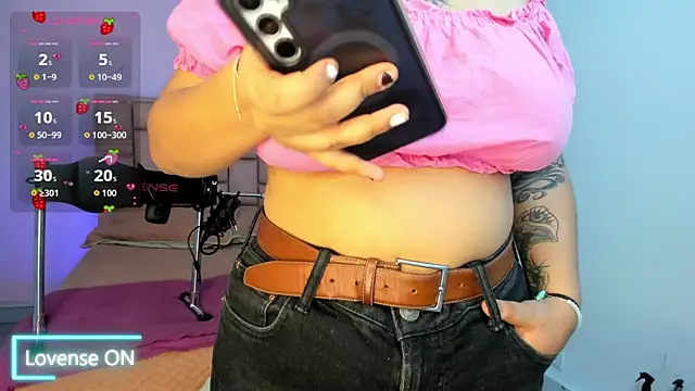 Snapshot of SofiDoll_cg chatting on November 2025 12:17:01 PM SofiDoll cg online show from November 2025 12:17:01 PM