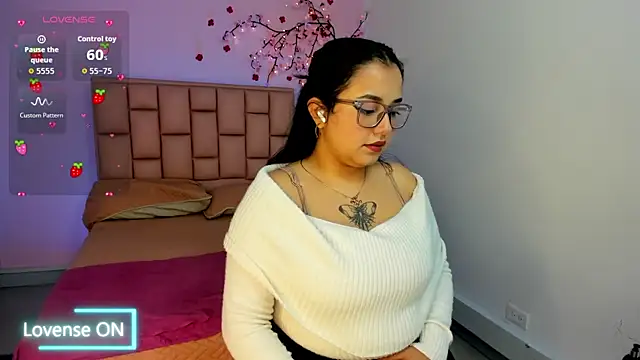 Snapshot of SofiDoll_cg chatting on November 2025 12:41:02 PM SofiDoll cg online show from November 2025 12:41:02 PM