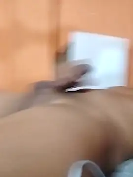 Snapshot of Albertmarc2 chatting on April 2026 03:48:01 AM Albertmarc2 online show from April 2026 03:48:01 AM