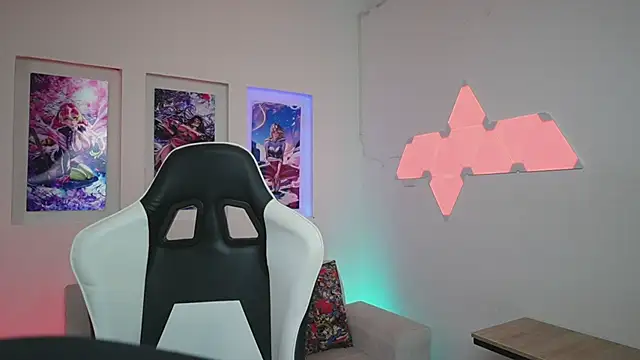 Snapshot of NicoleCrawft chatting on September 2025 07:03:01 PM NicoleCrawft online show from September 2025 07:03:01 PM